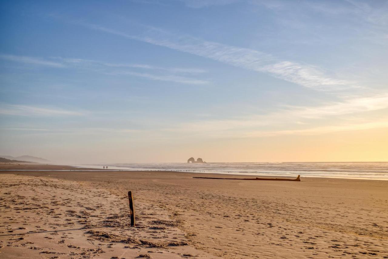 On The Rocks Villa Rockaway Beach Buitenkant foto